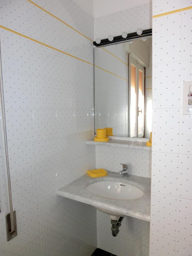 Nice Two-Bedroom Apartment 150M From The Beach Bibione Exteriör bild
