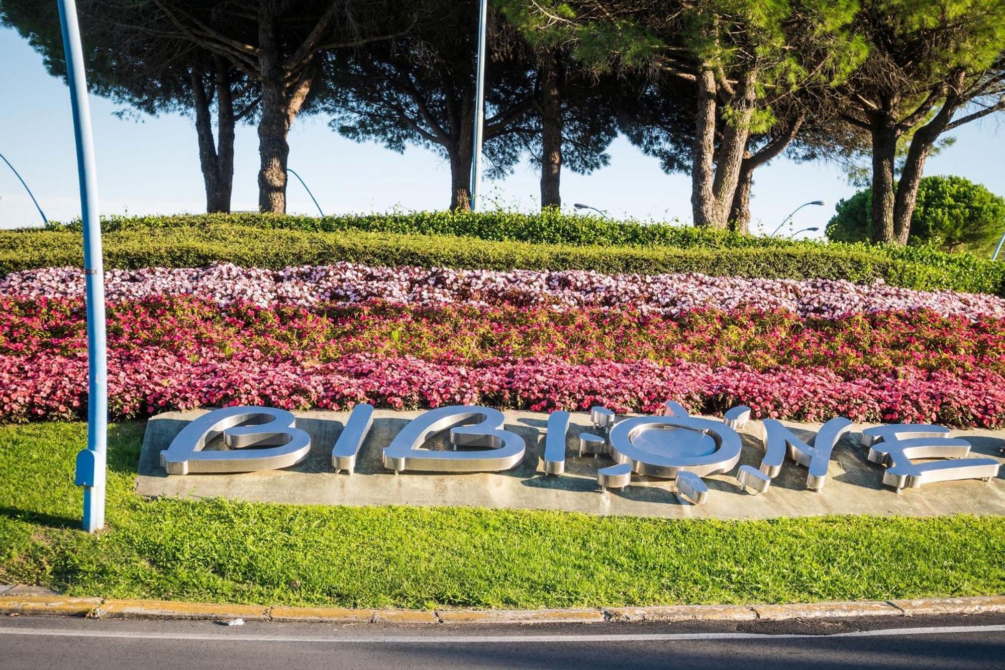 Nice Two-Bedroom Apartment 150M From The Beach Bibione Exteriör bild